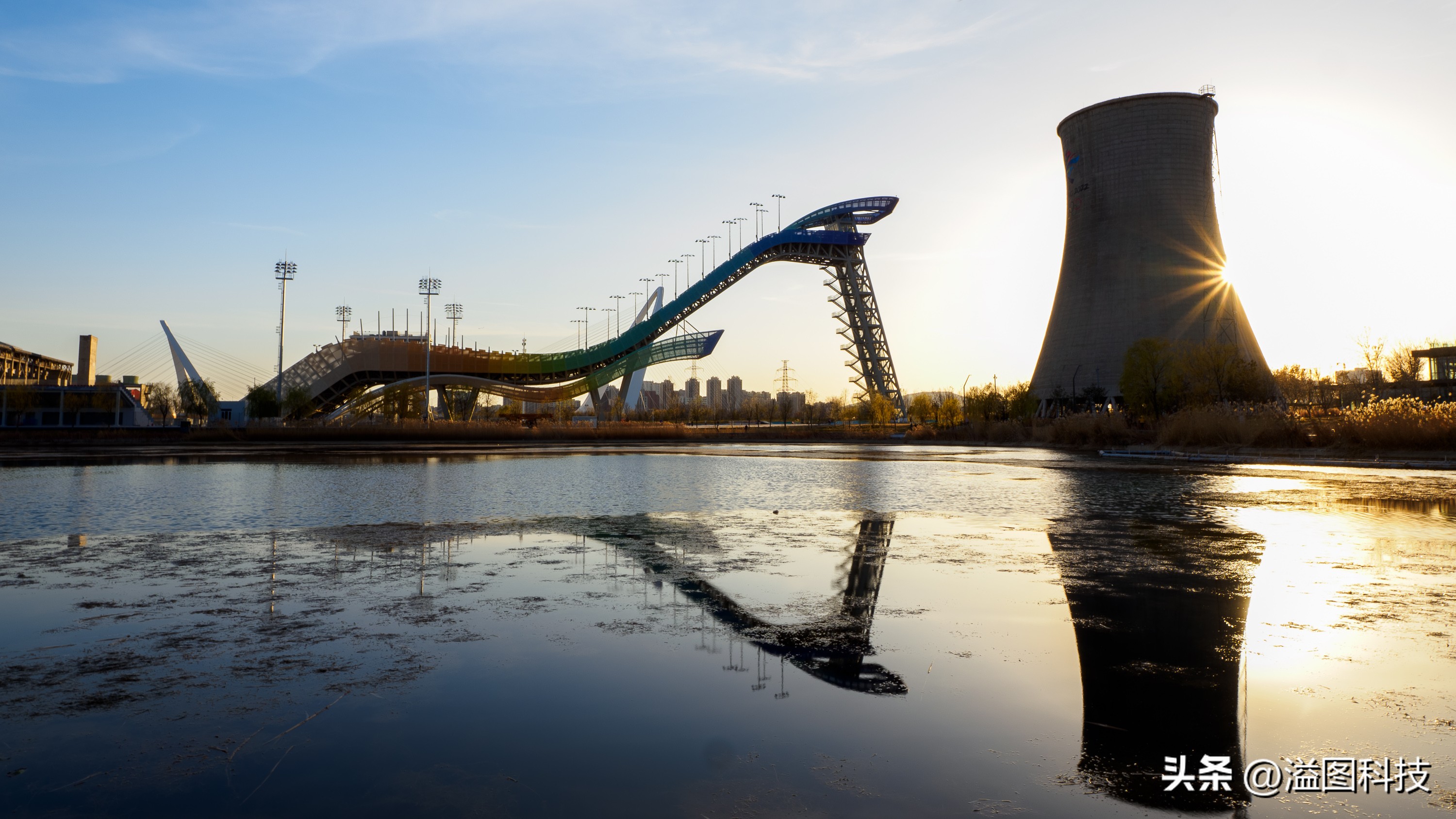推介一款干活用的微单,新出的入门微单