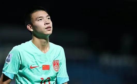 享受足球带给我最纯粹的生活,最纯粹的足球最高级的享受