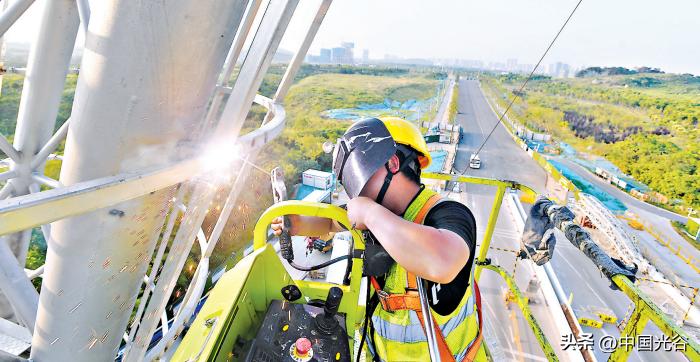 武汉新城新地标光谷之珠建成,建设中的武汉光谷新城
