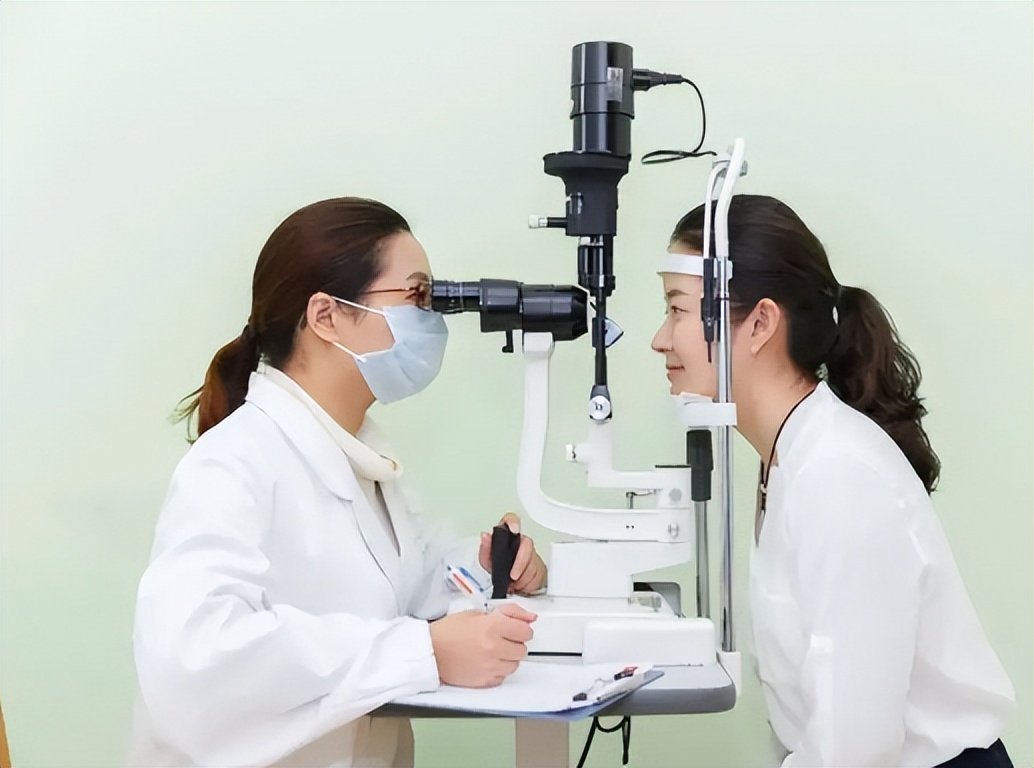 深圳学生配眼镜去哪里比较好,深圳哪里配眼镜比较准