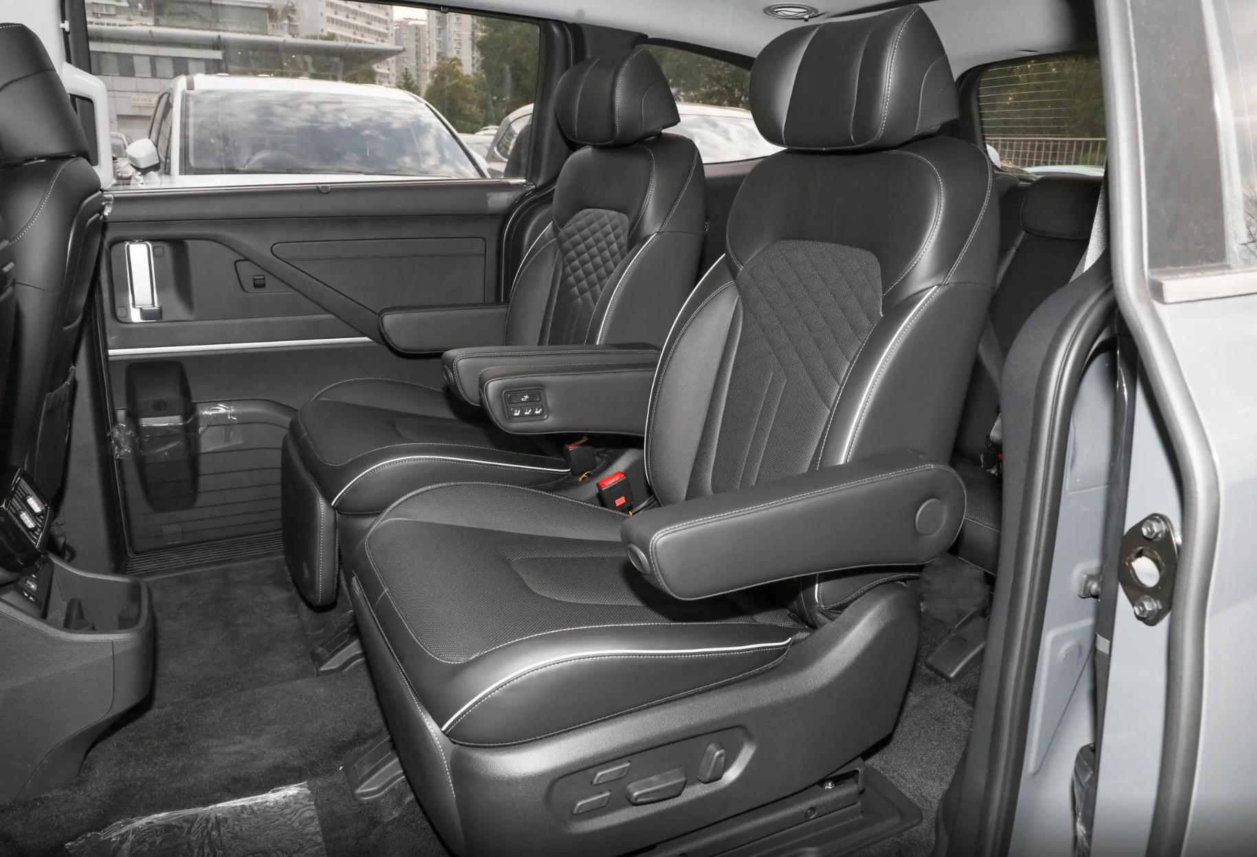 价格便宜的国产mpv,家用mpv库斯途到底值不值得买