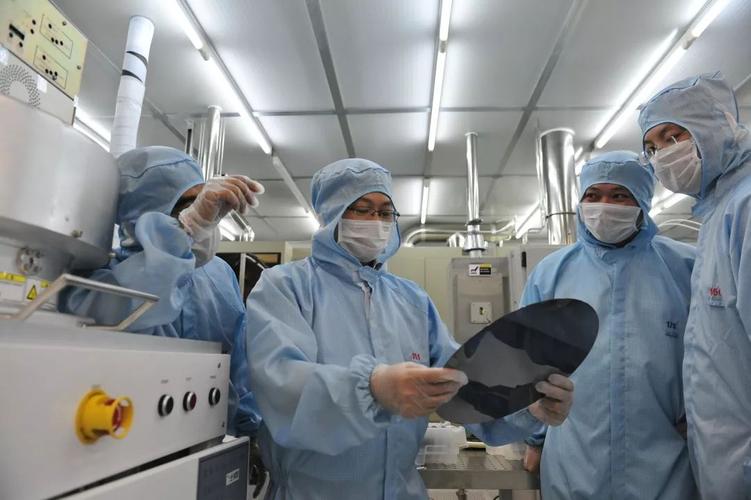 不少日本专家涌入中国,表面是为赚钱,实际上在中国发展更有前途