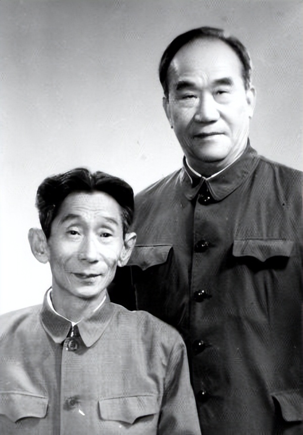 1956年毛主席接见马三立，被马老逗得捧腹大笑：国宝，你是国宝