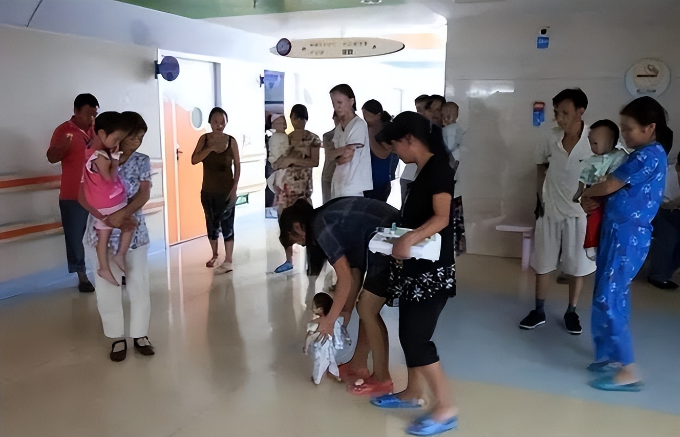 湖南生下小猴子卖给马戏团,湖南一产妇生下“小猴子”