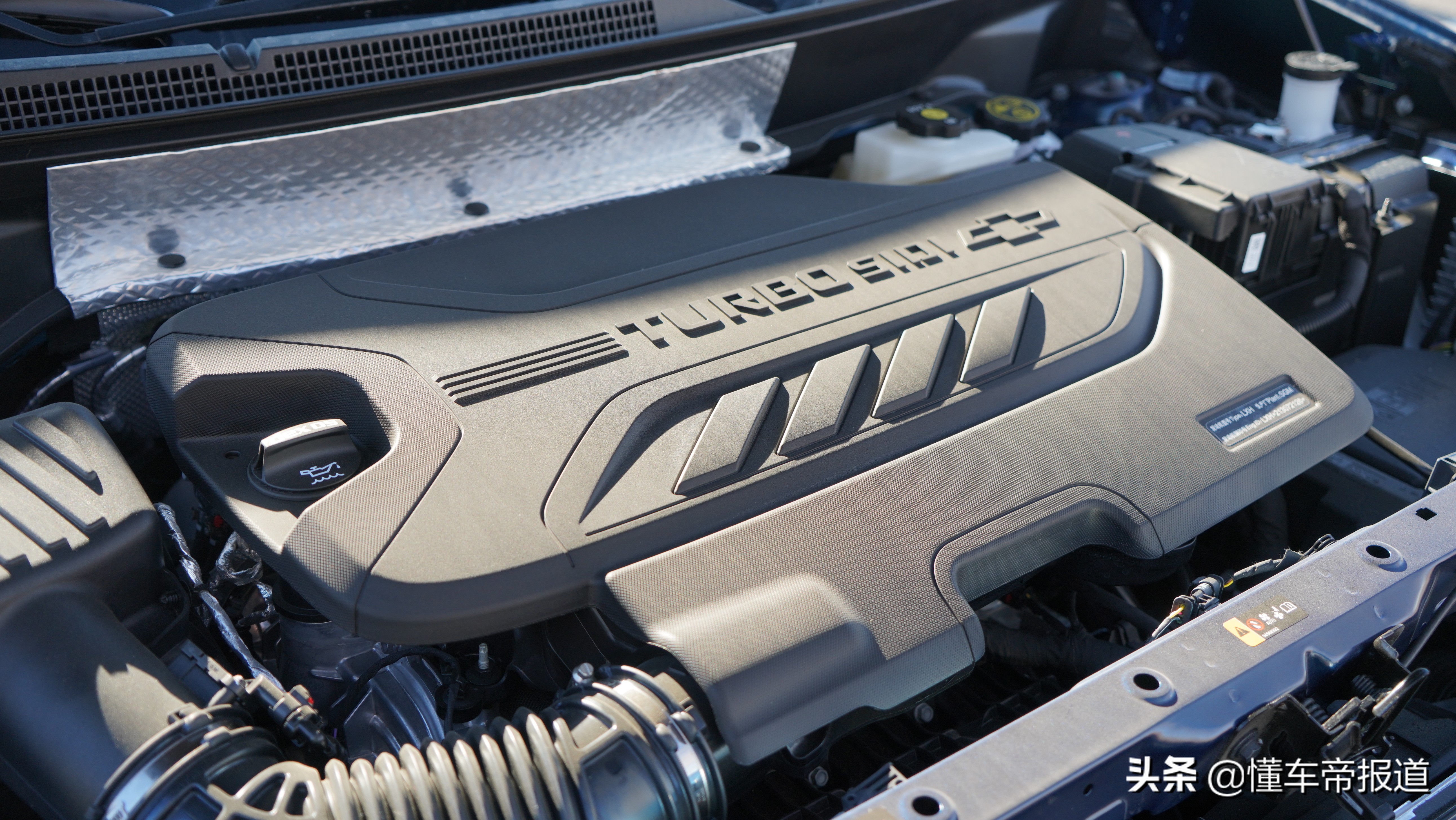 新一代雪佛兰探界者试驾,2022雪佛兰探界者1.5t油耗