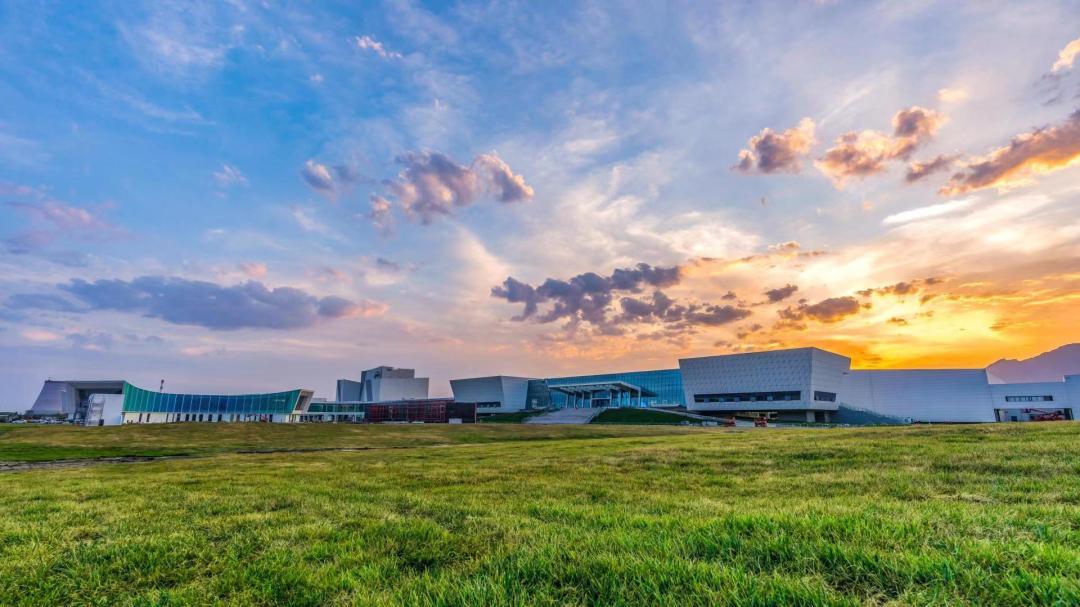 铭记关怀感恩奋进——牢记总书记嘱托交出首府亮丽答卷