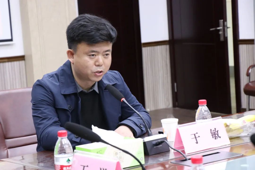 人大、北航、瑞中、淮中产学研校友联盟领导和专家来淮中考察交流