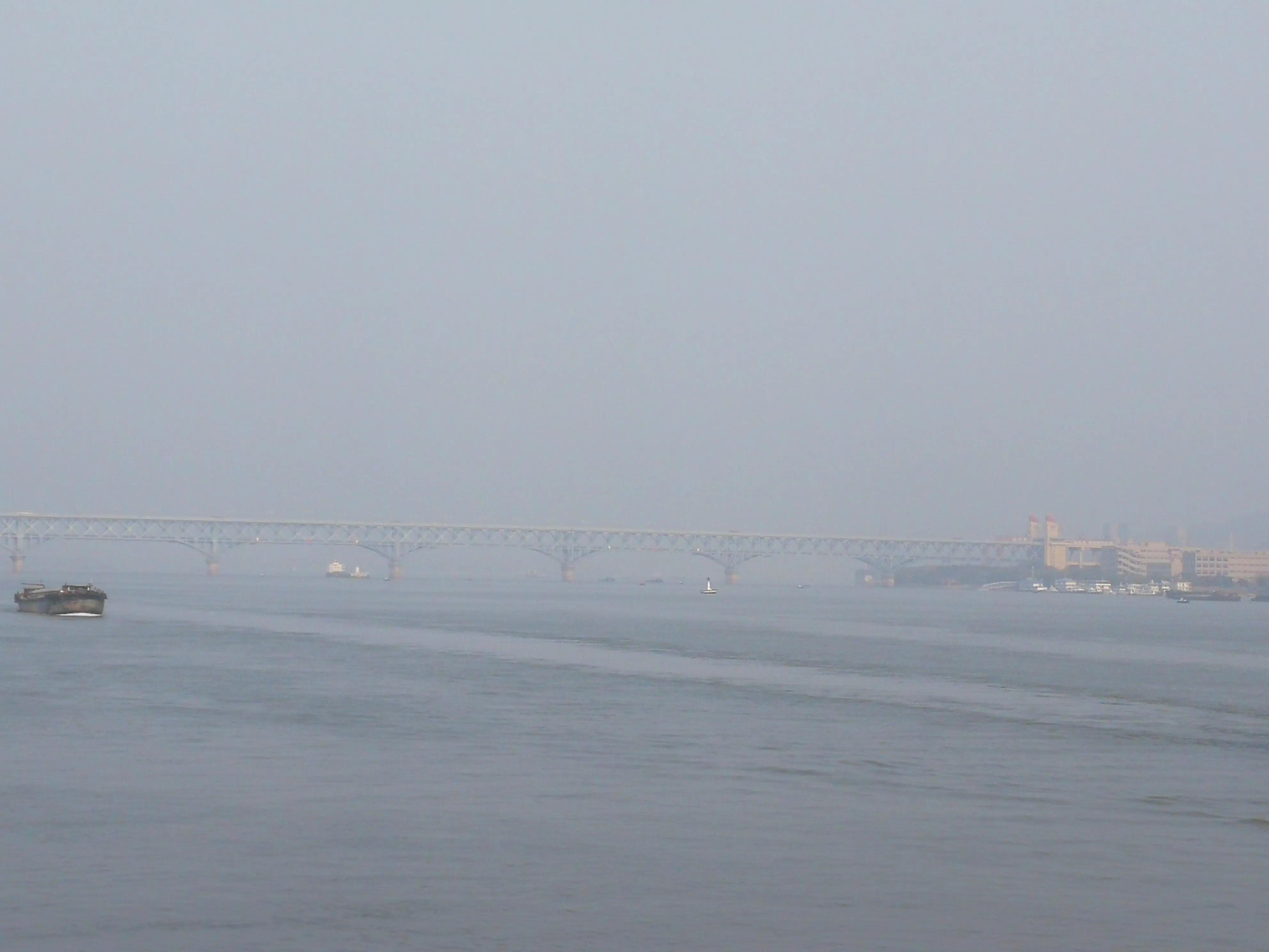 唯见长江天际流描写哪里,唯见长江天际流写出了怎样的心情