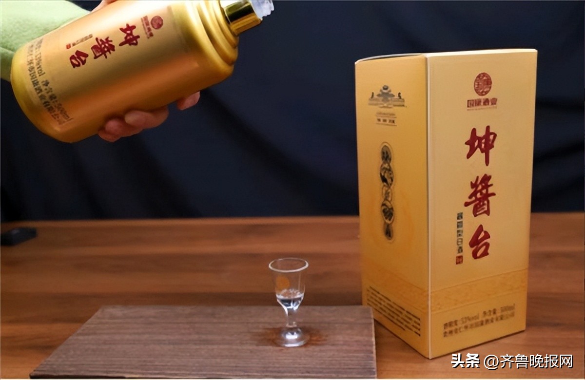喝完酒总是脑袋疼?是喝多了吗?行家:很可能是白酒有问题