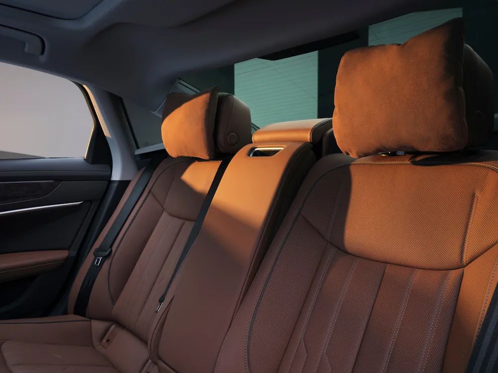 奥迪全新a6l55tfsiquattro,新奥迪a6l中期大改款