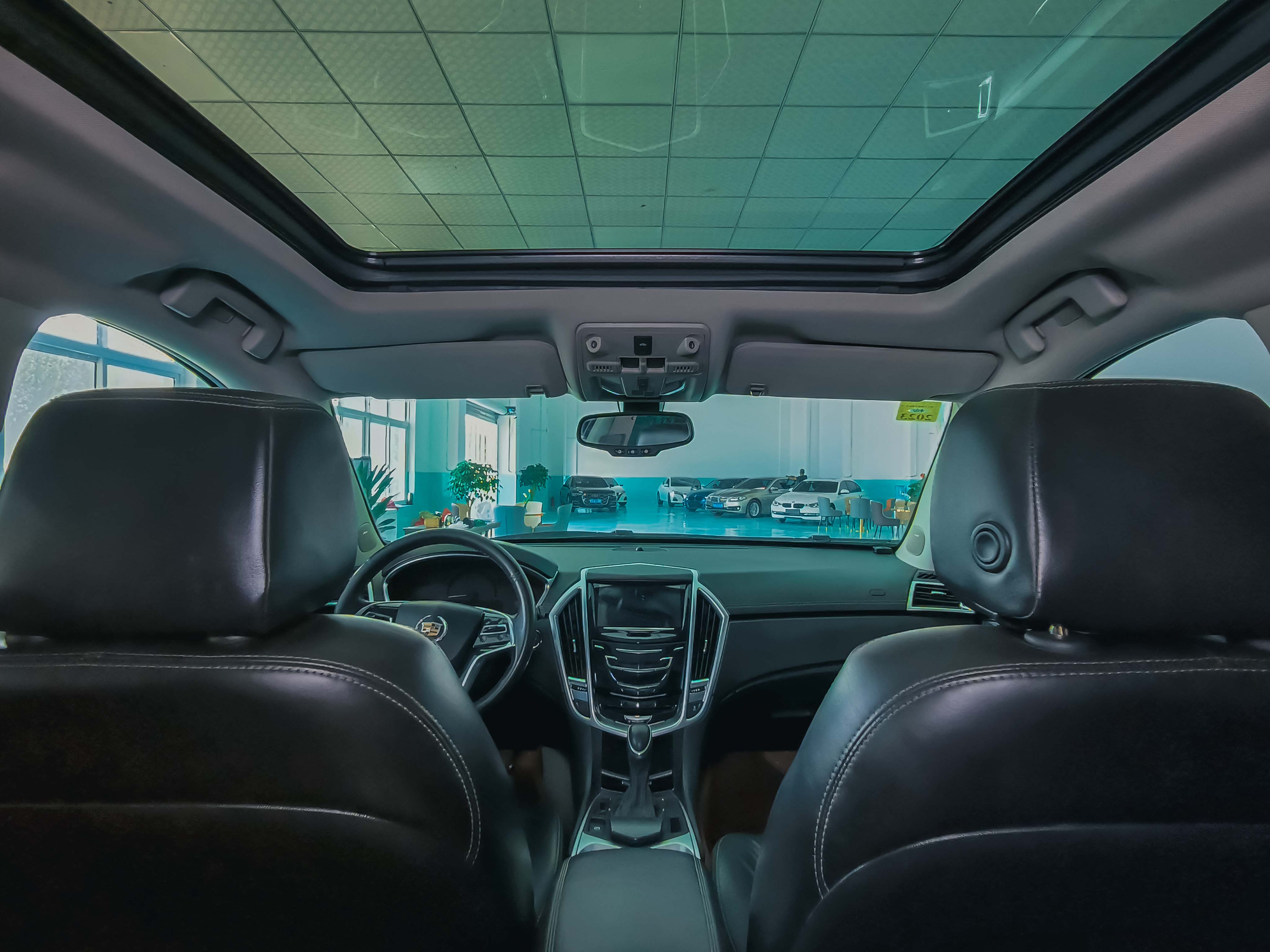 15年凯迪拉克srx二手车最新视频,15年凯迪拉克srx精英版价格