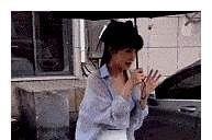 关于明星*体下**走光，现场照片流出，网友炸锅了：无耻的事件。