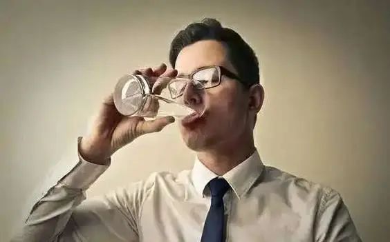 蜂蜜结晶后怎么判断是真假蜂蜜,蜂蜜真假鉴定方法