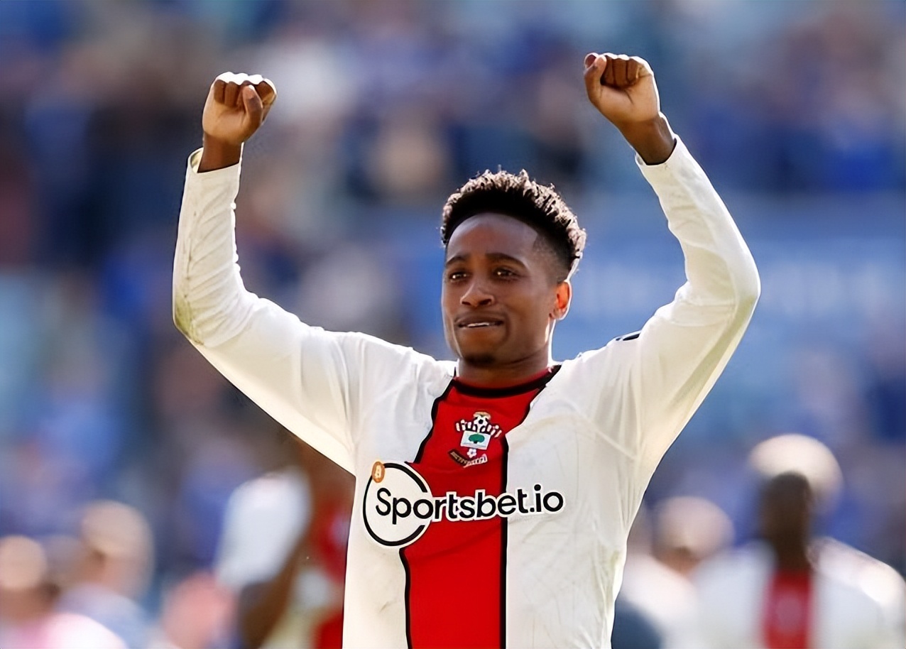 阿森纳转会一览引进6人离队11人,阿森纳疯狂引援叫板曼联