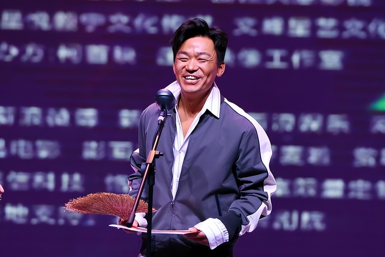 草根出身的王宝强成名之后的经历,王宝强就是娱乐圈的一股清流