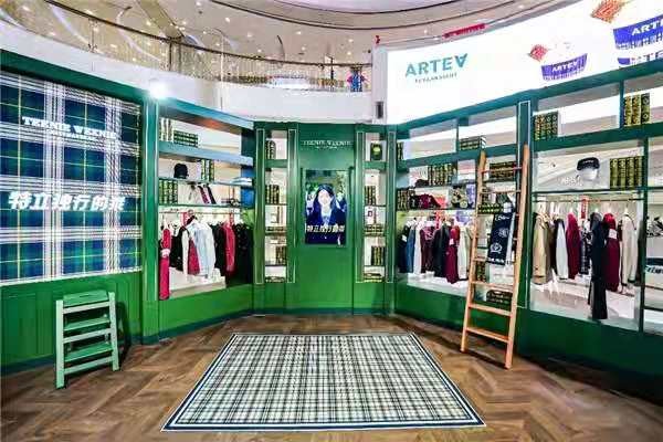 猛增81%！这个女装品牌曾被质疑拖后腿，如今在天猫唯品会翻盘