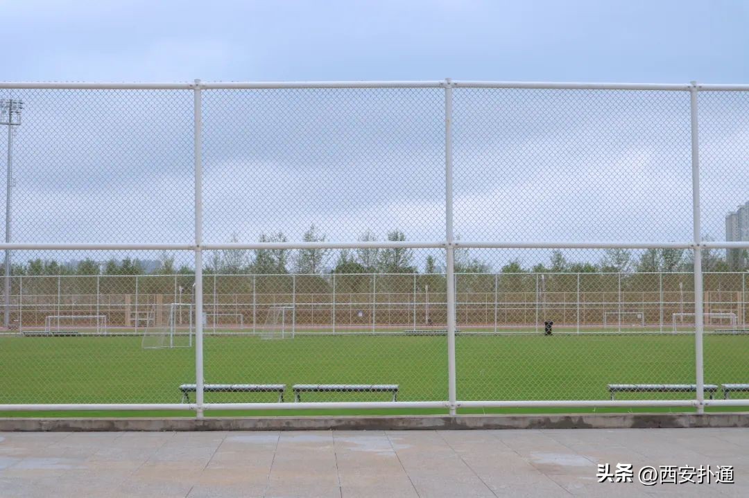 西安奥体中心音乐喷泉现在开放吗,西安奥体中心和兰州奥体中心对比