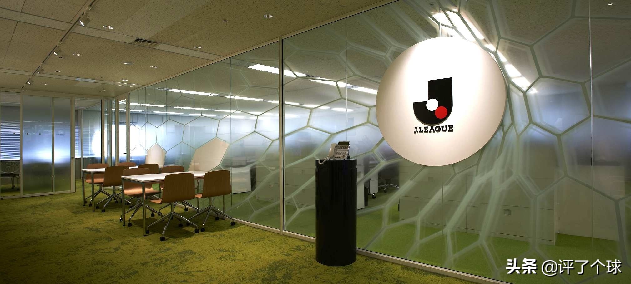 日韩足球联赛最高薪资,中日韩三国足球输赢对比