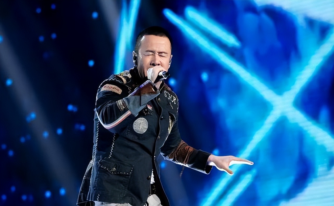 杨坤为什么在乐坛的地位高,杨坤为什么在乐坛的地位这么高