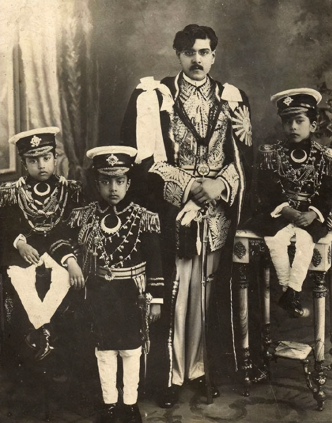 尼泊尔和印度边界之争,为什么尼泊尔会主动和印度示好