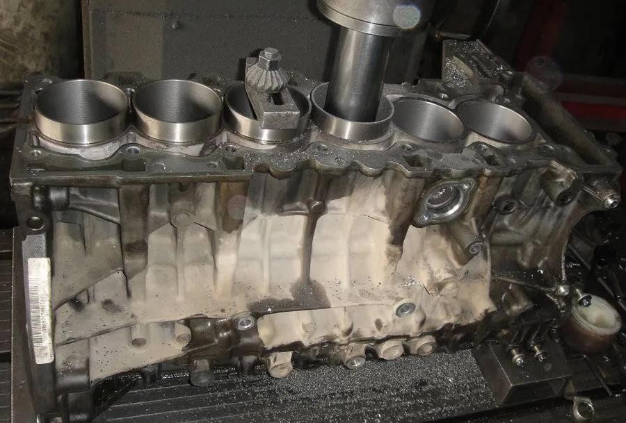 改装进气、排气可以大幅度提高动力么？动力与哪些因素有关？