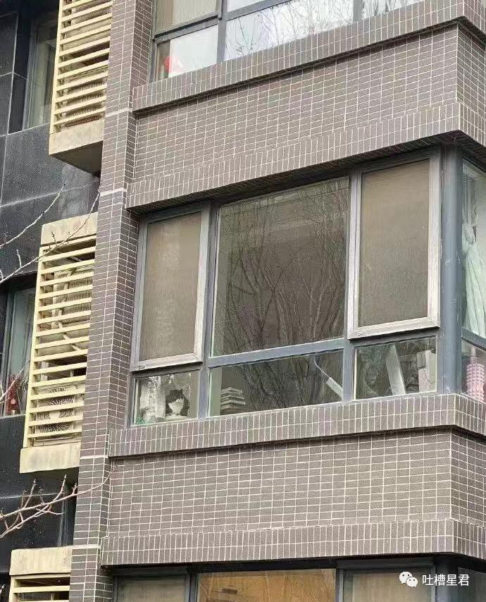 男朋友送6000的礼物,男朋友送了个7000的包分手要还吗