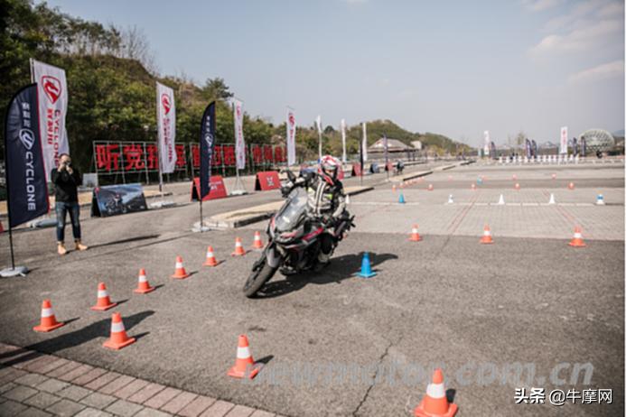 宗申1000型四缸三轮车试驾视频,宗申试驾