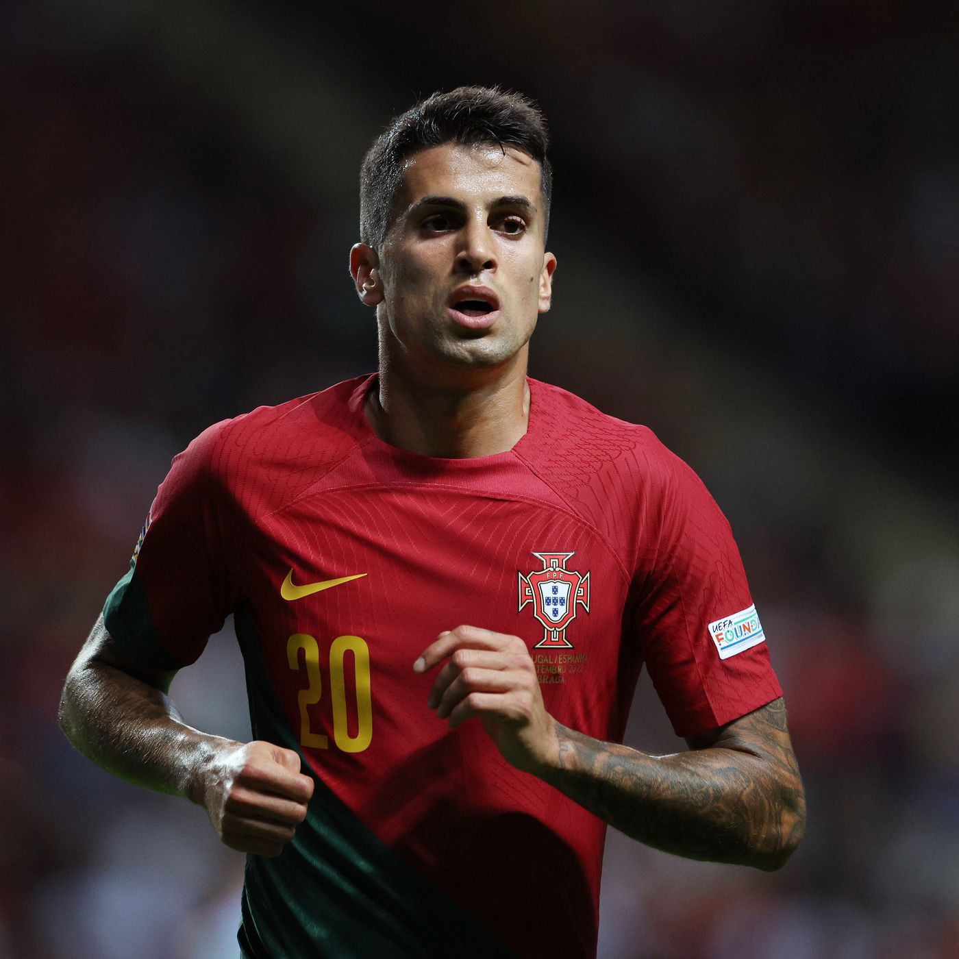 精彩回顾c罗10次拯救葡萄牙时刻,轻松过关一好还是轻松过关二好