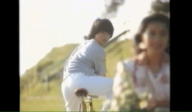 女人被救的剧本早过时了，她60岁还能给你惊喜