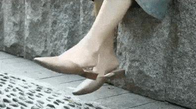 身体好不好，看鞋就知道？骨科医生：鞋底穿成4个模样，该留意了