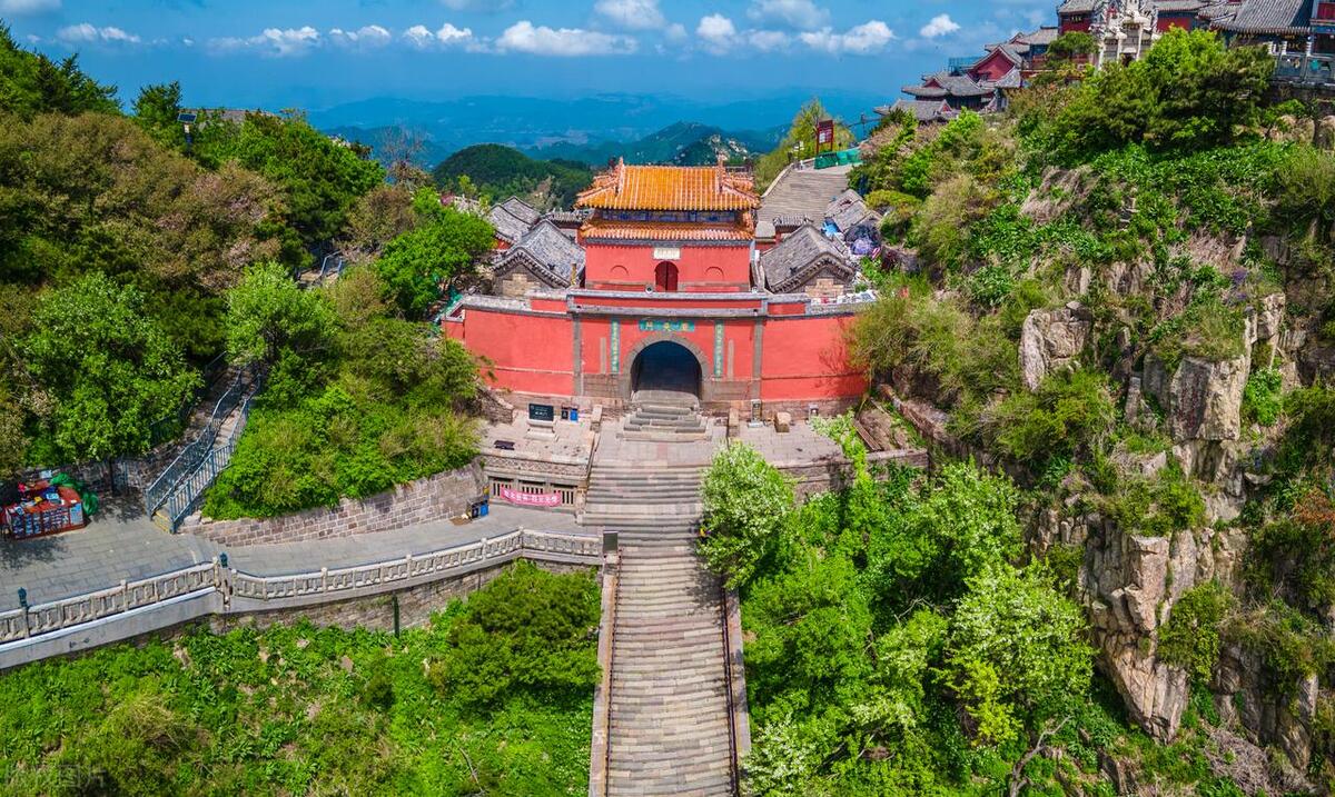 五岳独尊东岳泰山,作为五岳之尊的东岳泰山