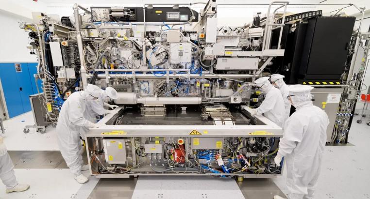 中国将对美国作出坚定的回应,美国对待中国的十条禁令