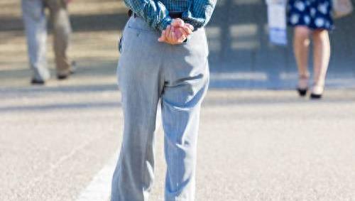 超细致的美甲教程一遍就能学会哦,教你做美甲一学就会超级简单