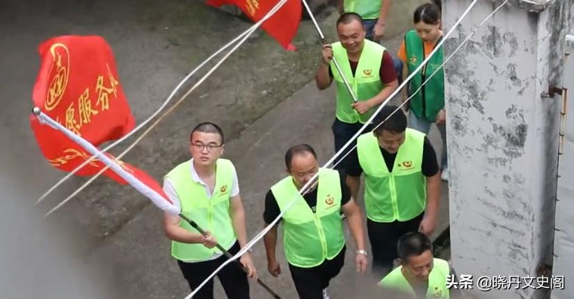 “兵王”王忠心:妻子“笑话”只长胡子不长职位,退役后过得如何