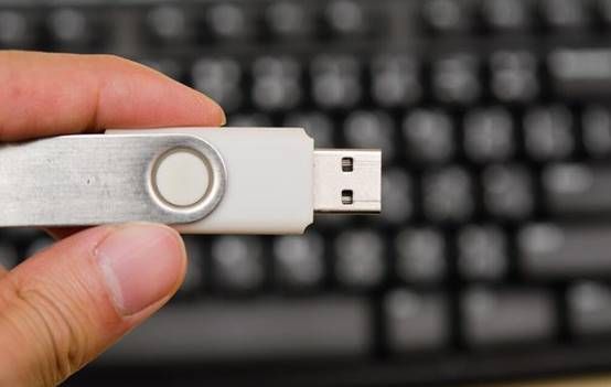 手机把u盘文件删除了怎么恢复,u盘中毒文件被删除怎么恢复文件