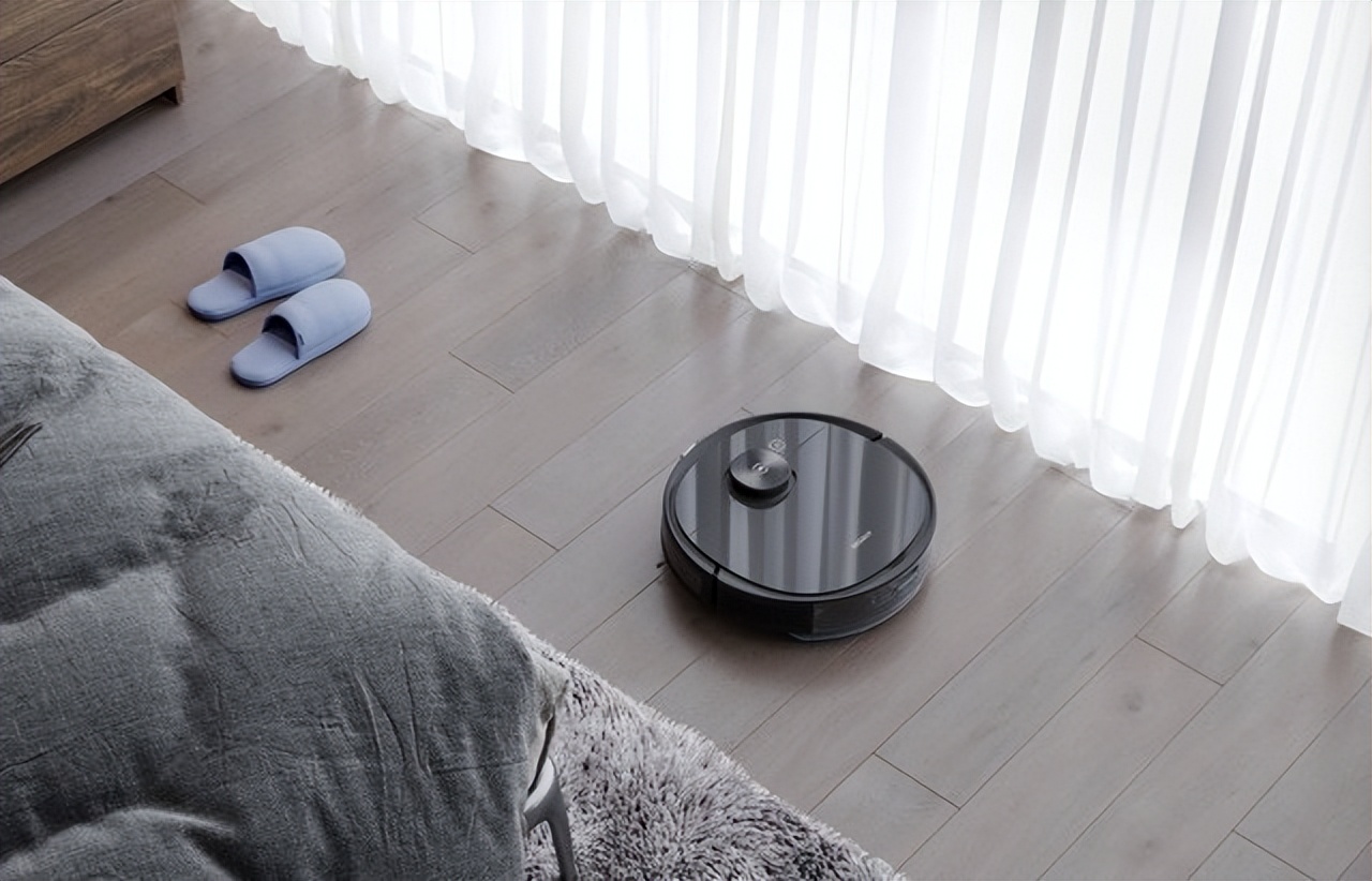 扫地机器人的真实使用感受,扫地机器人是神器还是鸡肋
