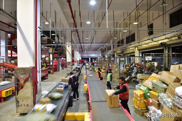 在五线城市开烧烤店一年能挣多少 (98年小伙开烧烤店3个月赚60万)