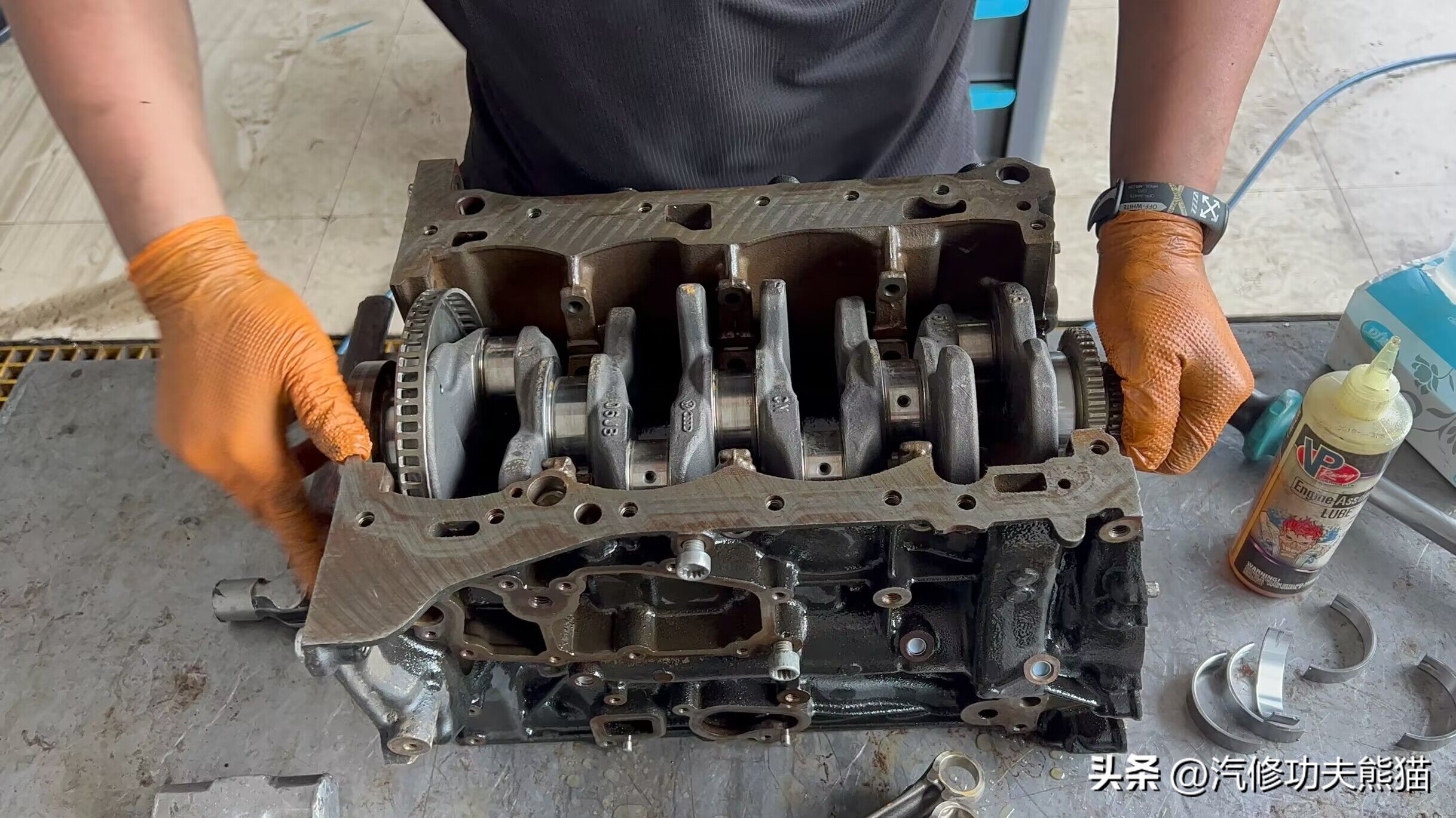 奥迪q3修车,奥迪q3烧机油大修发动机