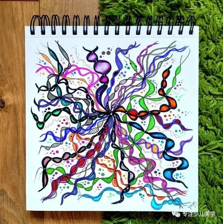 40张美术老师心心念念想画的线描作品，几何与线条的碰撞！