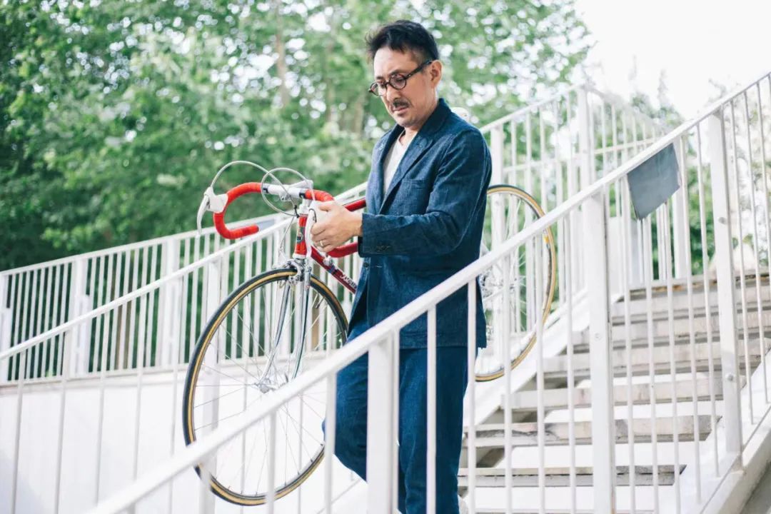 骑行爱好者第一辆自行车,现实中有人花4000买自行车吗