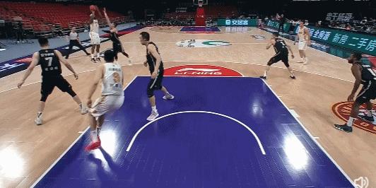 郭艾伦张镇麟2v2,郭艾伦25分逆转广厦