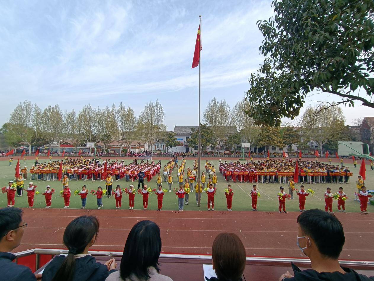 运动会特色方阵创意小学,趣味运动会风采