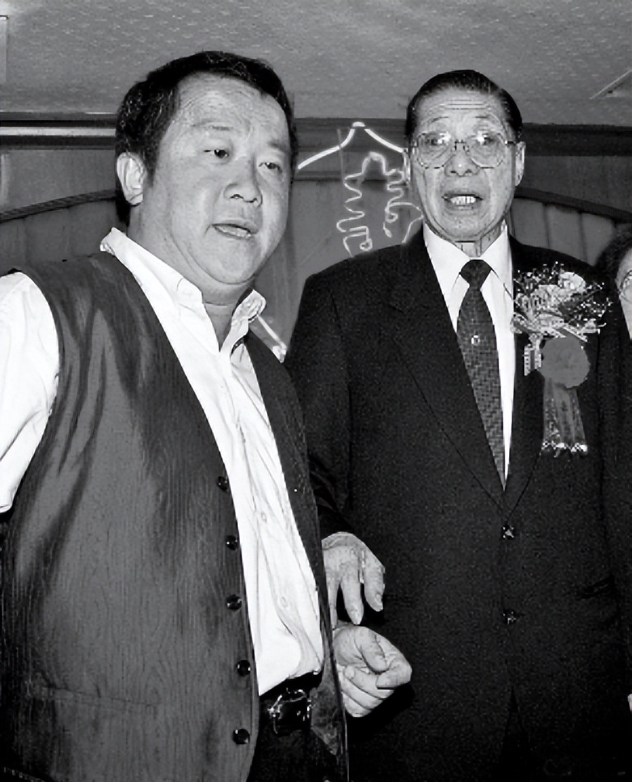 曾志伟幕后往事,曾志伟的真实身世