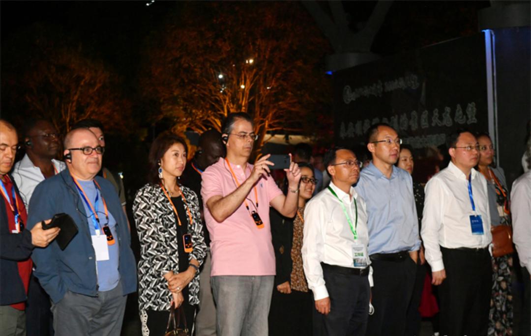 2023年外国驻华使节“生态文明”大使圆桌对话活动在黔举行