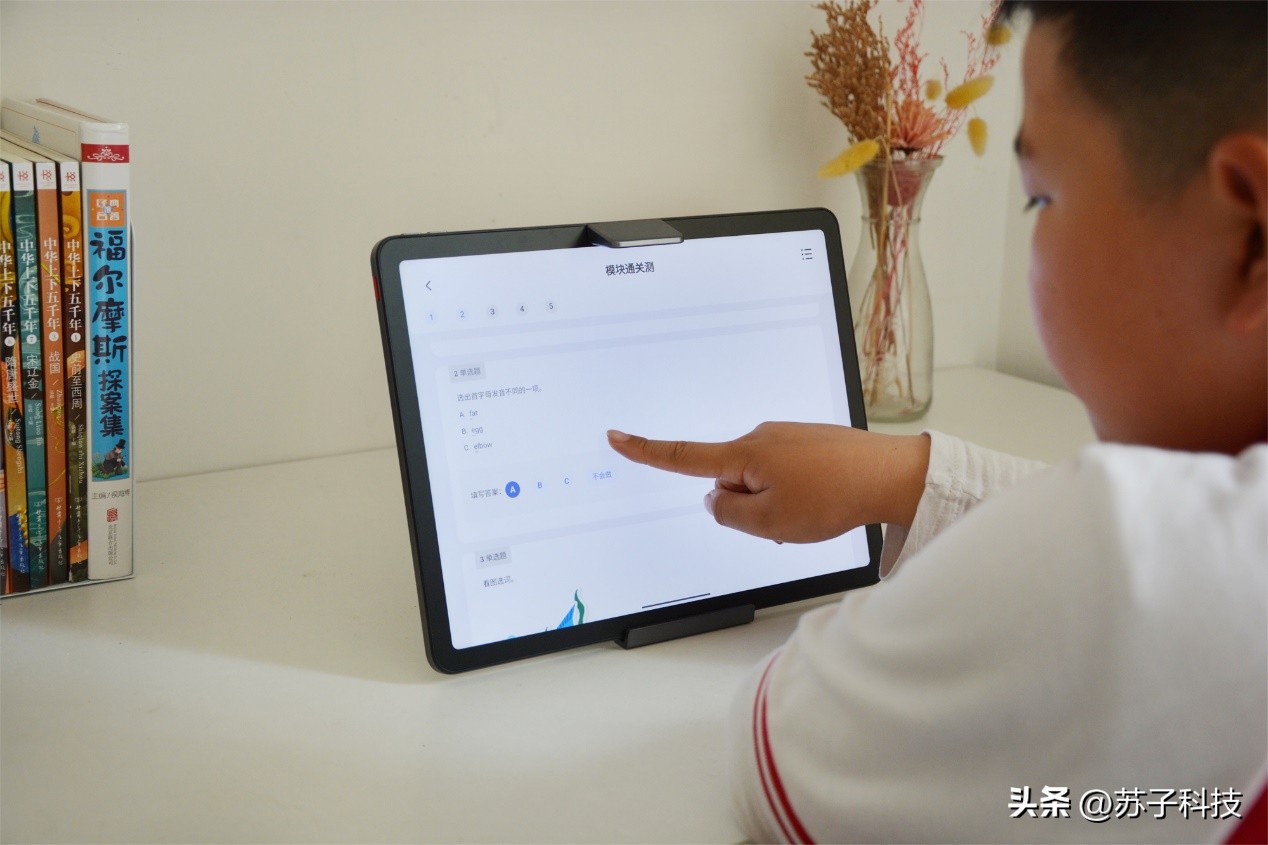 作业帮ai智能辅导机与阿尔法,作业帮ai多功能机学习机