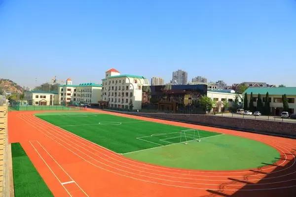 三年级美丽的校园300字优秀作文,美丽的校园作文500字左右五年级