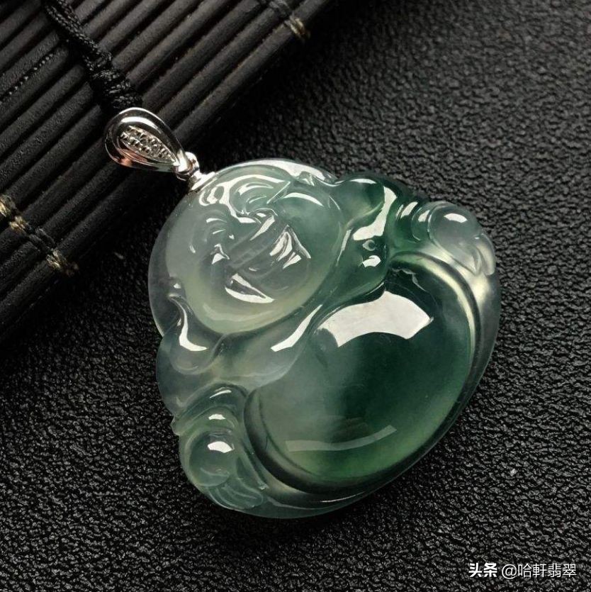 翡翠为什么都雕刻佛像,翡翠佛像的面部雕刻技巧