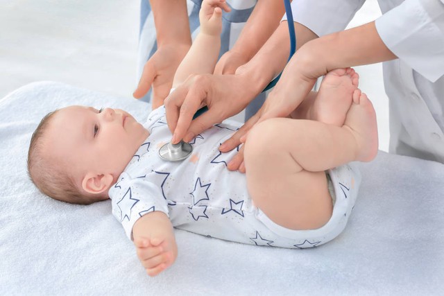 婴儿买保险买什么险最划算,新手爸妈必看婴儿有必要买保险吗