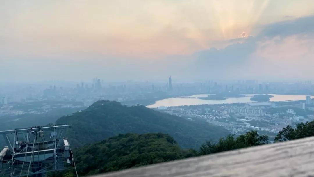 古诗中的南京美景,唐诗三百首关于南京