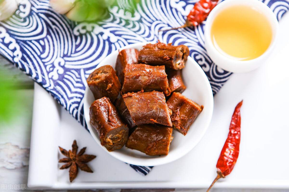 重庆学卤鸭脖技术到哪里学的正宗,深圳绝味鸭脖技术培训机构